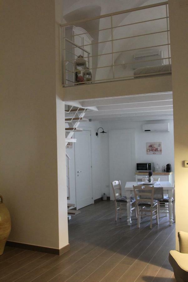 Dimora Della Castellana Apartment Lecce Exterior photo